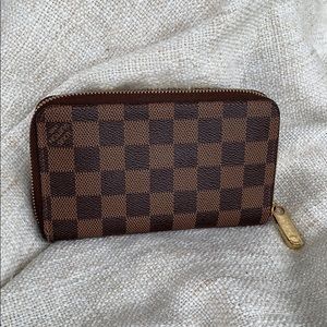 LOUIS VUITTON damier ebene Compact Zippy wallet
